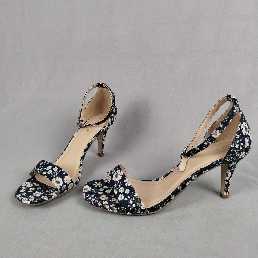 Solanz Dark Blue Flower Pattern Ankle Strap Sandals, Size 10
